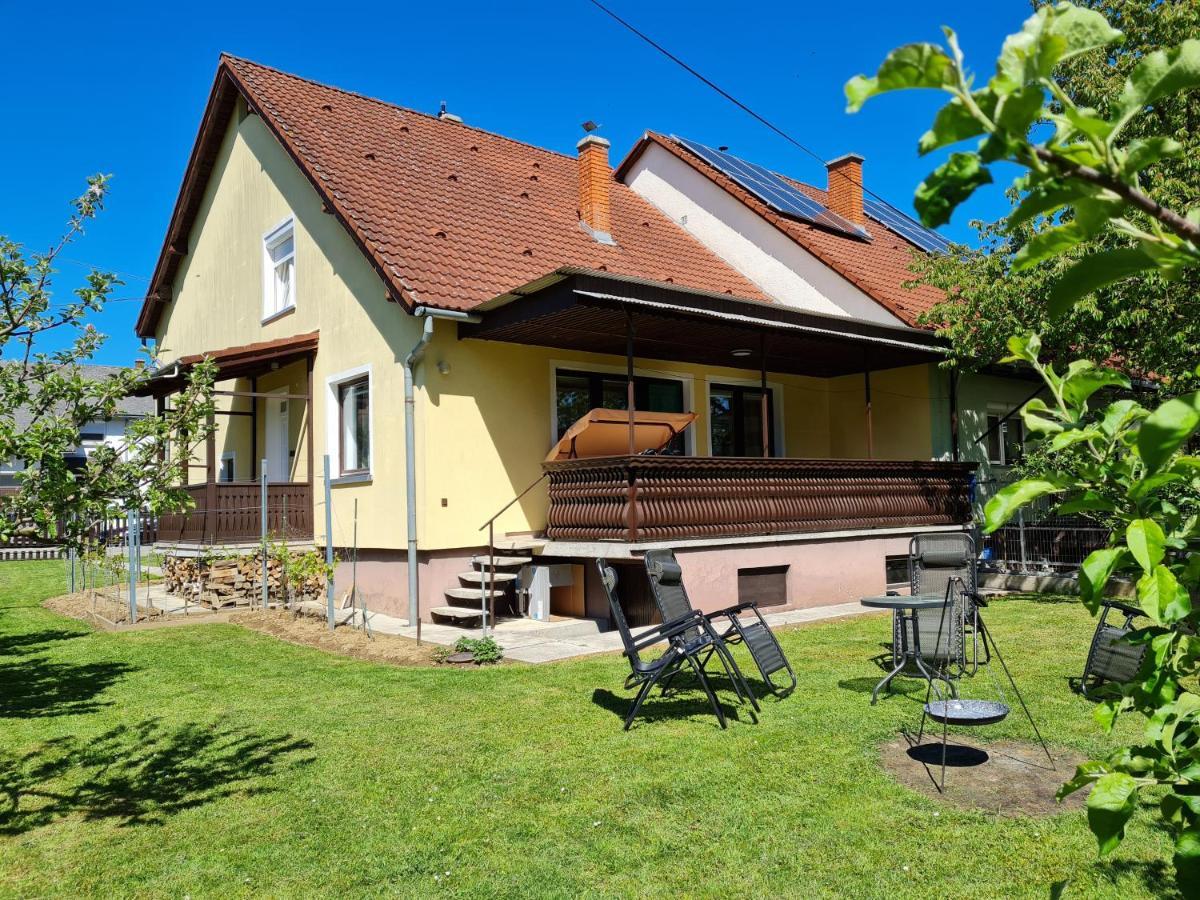 Gyoengyvirag Apartman Lenti Extérieur photo