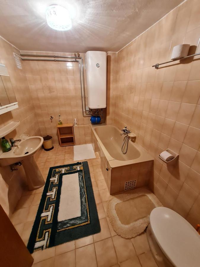 Gyoengyvirag Apartman Lenti Extérieur photo